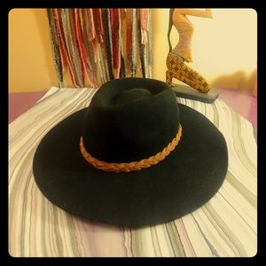 Black Wool Hat
